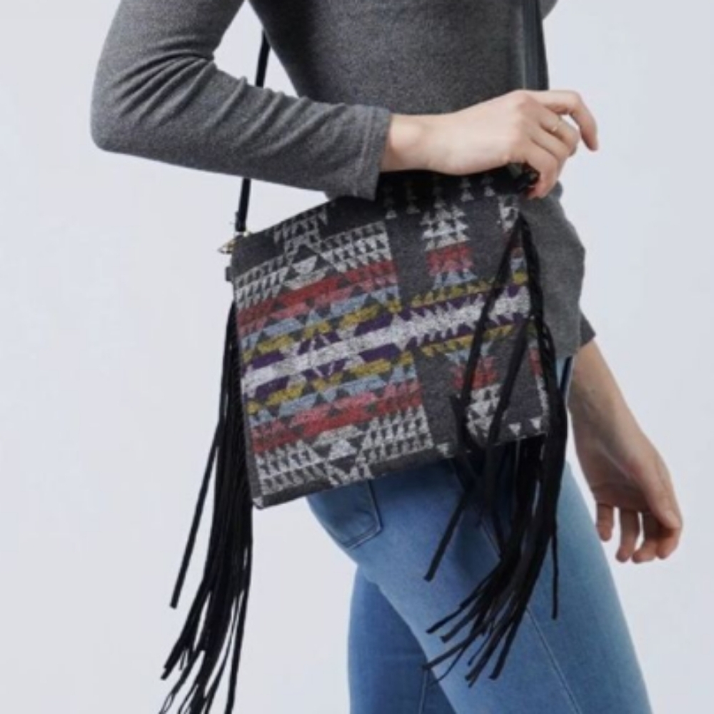 L.I.B. New York Western Boho Multiwear Bag with Fringe NWT - Picture 6 of 6